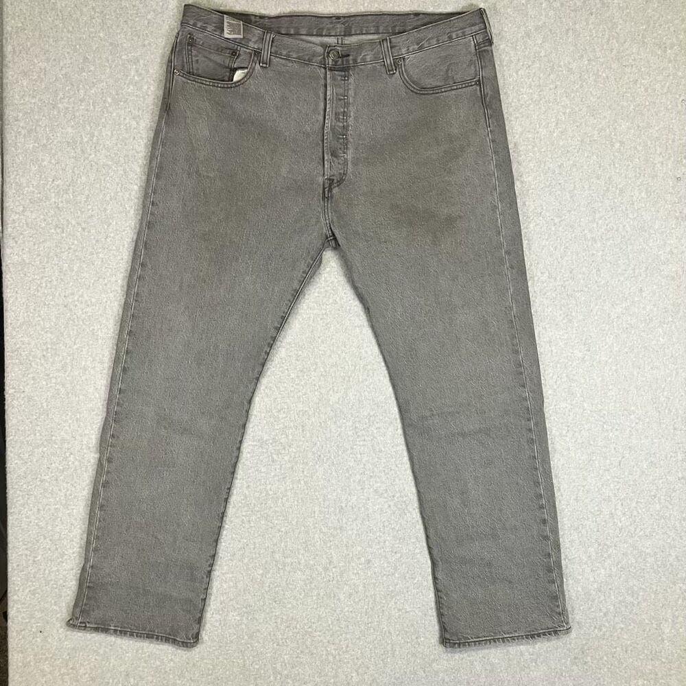 Levi's 501 Men's Size 42x30 Gray Straight Leg Jeans Relaxed Western Yellowstone
